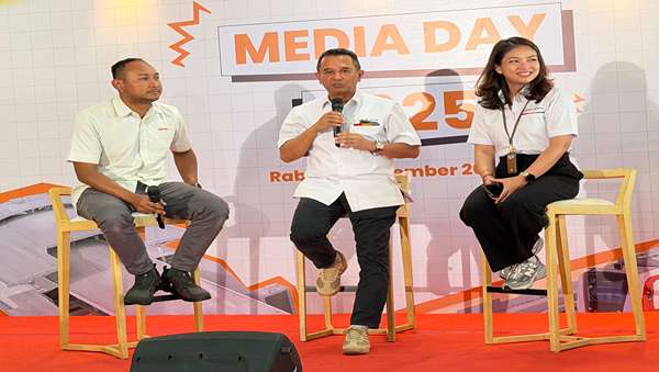 Akhir Tahun 2025 LRT Jakarta Targetkan 1,2 Juta Penumpang 