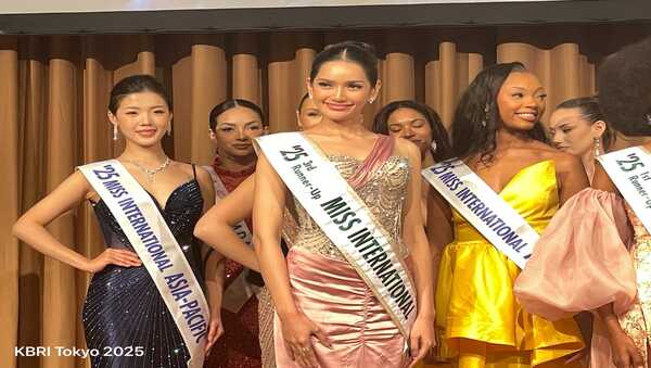 Melliza Xaviera Putri Yulian Raih 3rd Runner Up Miss International 2025