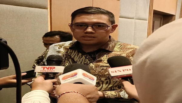 dave-laksono-indonesia-perlu-memperkuat-kedaulatan-dan-tetap-pegang-prinsip-bebas-aktif