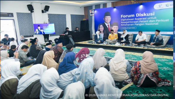 Menkomdigi Dorong Pesantren Jadi Motor Penguatan Ekosistem Koperasi Merah Putih