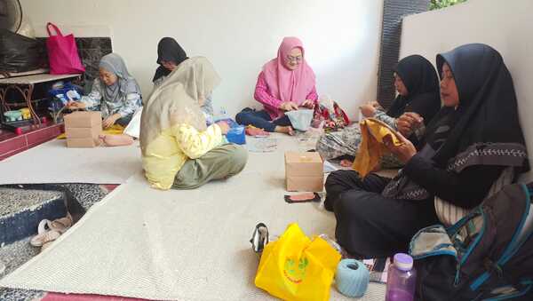 gerakan-hebat-dari-rumah-ketika-perempuan-bangkit-lewat-wastra-sashiko