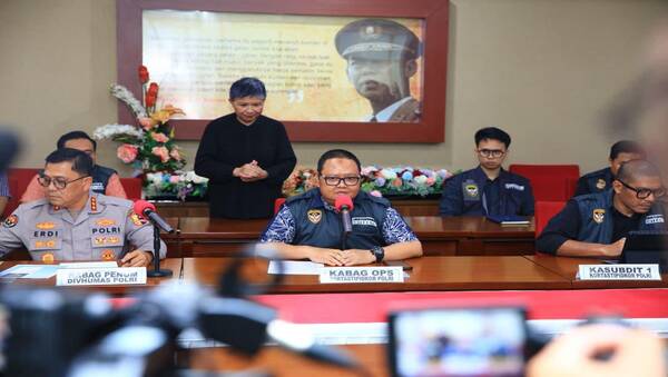 kortastipidkor-polri-bongkar-korupsi-bbm-senilai-rp486-miliar