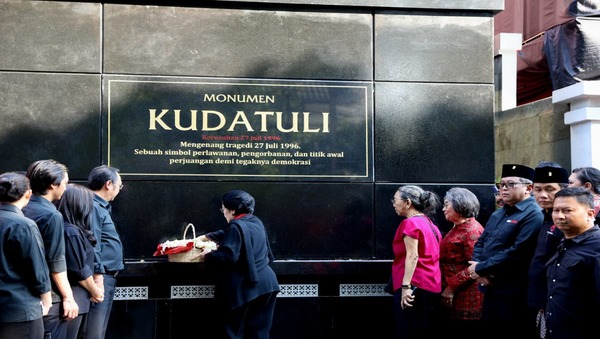 Megawati Resmikan Monumen Kudatuli, Kenang Satyam Eva Jayate: "Kebenaran Pada Akhirnya Akan Menang"
