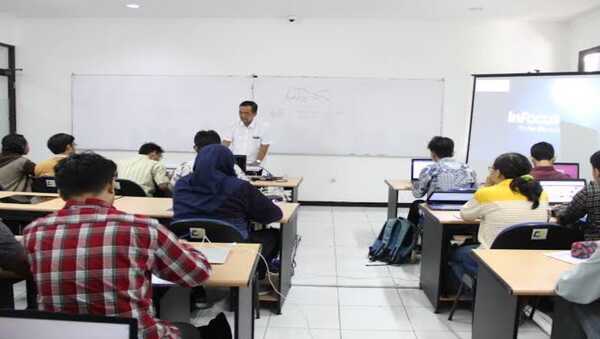 Presiden Wacanakan Pendidikan Gratis di Indonesia hingga PTN