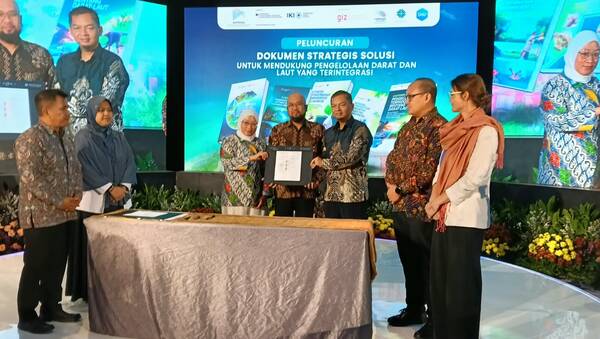 Bappenas dan Konsorsium SOLUSI Perkuat Pengelolaan Darat dan Laut Terpadu