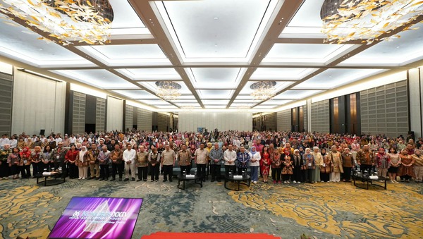 Tutup Kongres XXIV INI, Menkum Dorong Percepatan E-Notary dan Penguatan Integritas Notaris