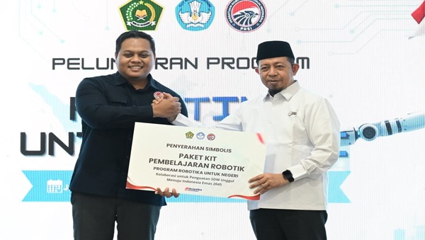 prsi-bersama-kemenag-dan-kemendikdasmen-luncurkan-program-robotika-untuk-negeri-sasar-500-pesantren-dan-sekolah